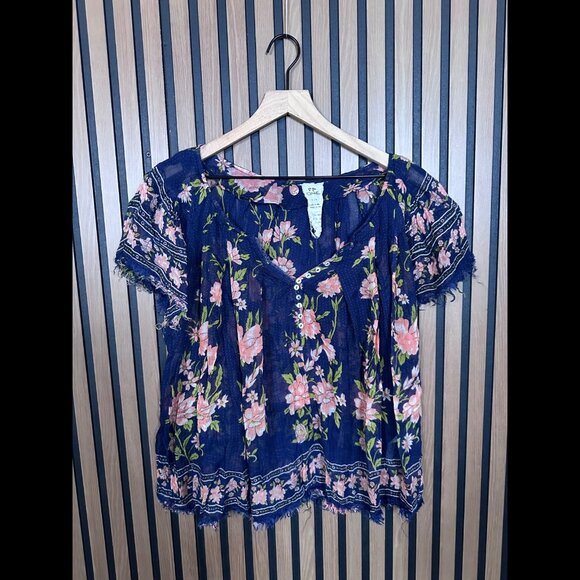 Free People Top Medium Womens Blue Frayed Short Sleeve Henley Floral FP One - Picture 1 of 7